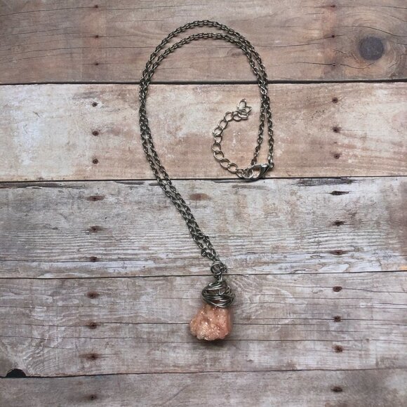 3/$20 Agate Duzy Gemstone Necklace - Picture 1 of 1